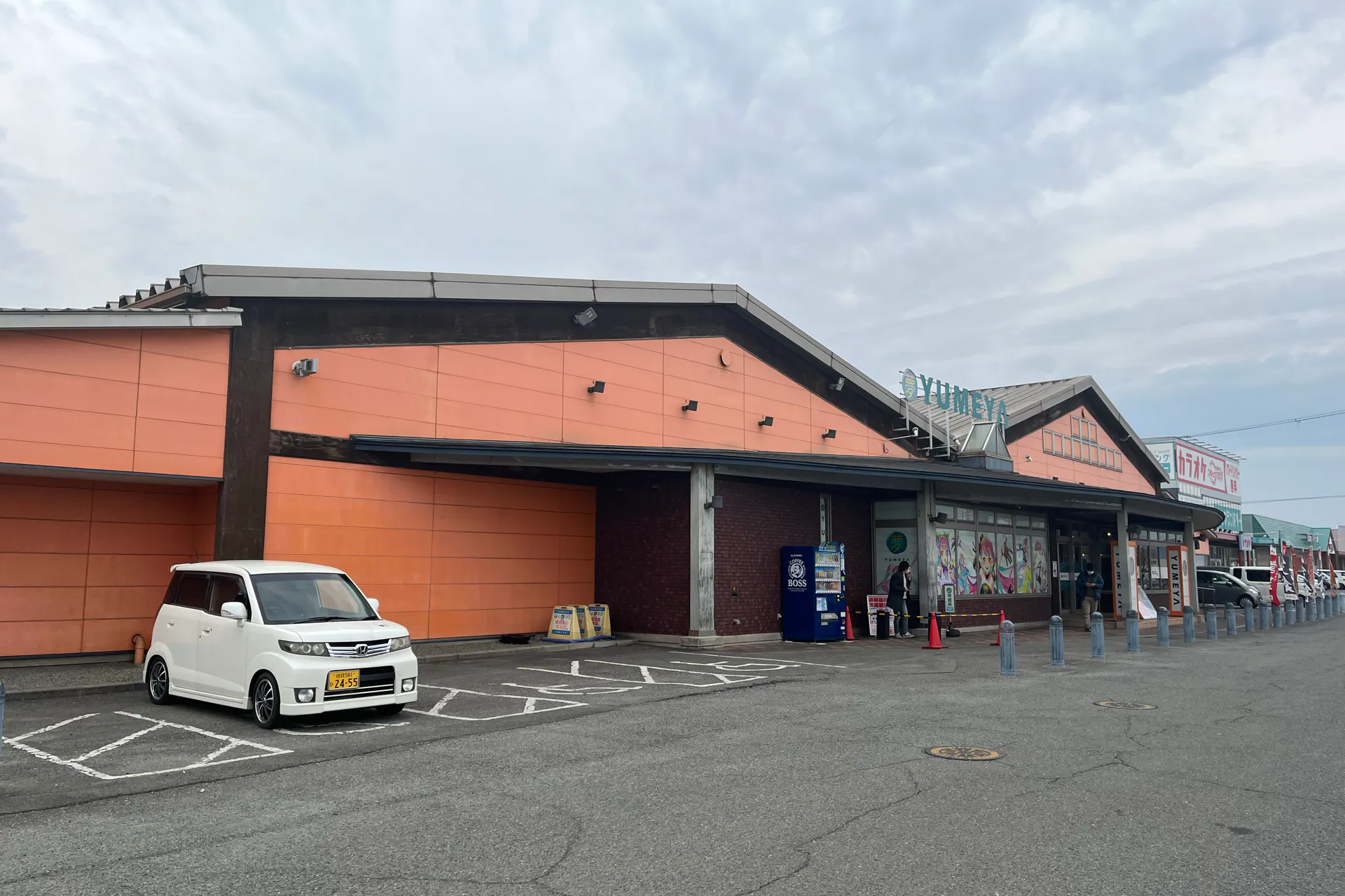 【夢屋加古川店】キッチンカーやプロモーション等に最適なアミューズメント施設のイベントスペース
