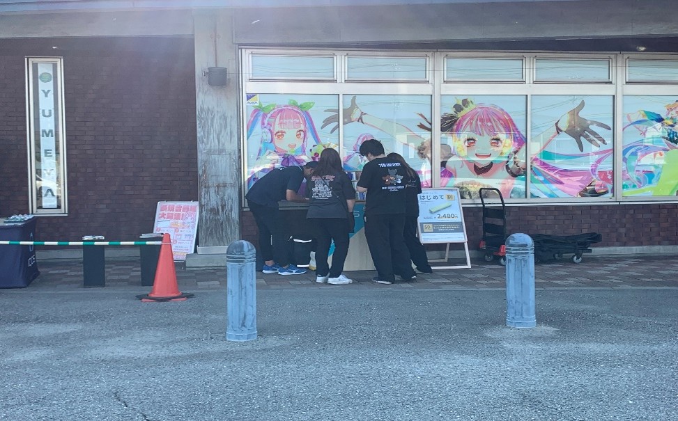 【夢屋加古川店｜割引キャンペーン実施中】キッチンカーやプロモーション等に最適なアミューズメント施設のイベントスペース（東風除横①）
