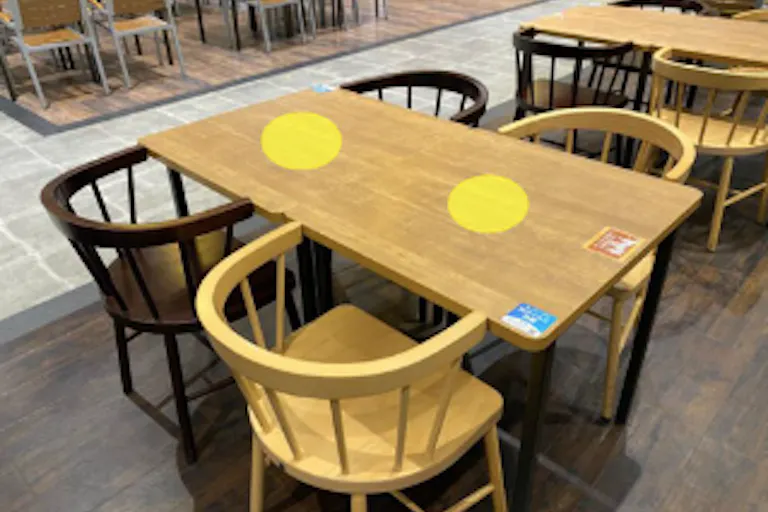 【イオンモール今治新都市】モール内広告 フードコートステッカーの画像1