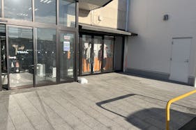 【スーパーセンタートライアル塩釜店】キッチンカー(調理営業)出店限定/屋外スペース ※電源コンセント未整備