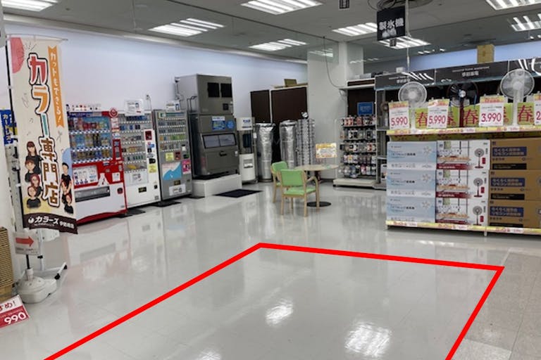 1階レジ奥スペース