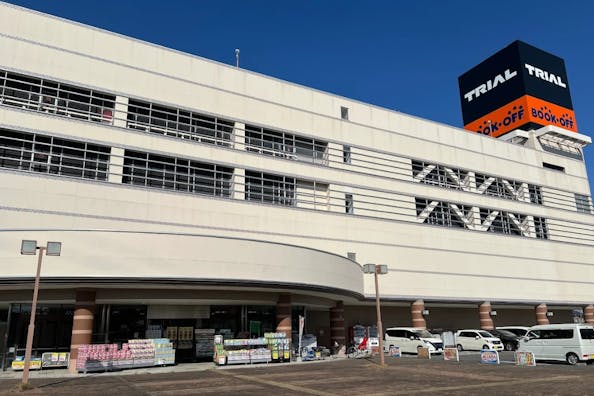 【メガセンタートライアル伊勢崎中央店】⑤食物販や出張販売に適した1階レジ奥スペース