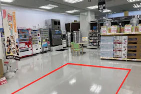 【メガセンタートライアル伊勢崎中央店】⑤食物販や出張販売に適した1階レジ奥スペース