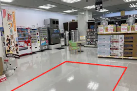 【メガセンタートライアル伊勢崎中央店】⑤食物販や出張販売に適した1階レジ奥スペース