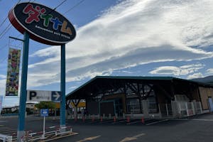 【ダイナム山形店】キッチンカーや各種プロモーションイベントでの出店に最適なアミューズメント施設のイベントスペース(駐車場)