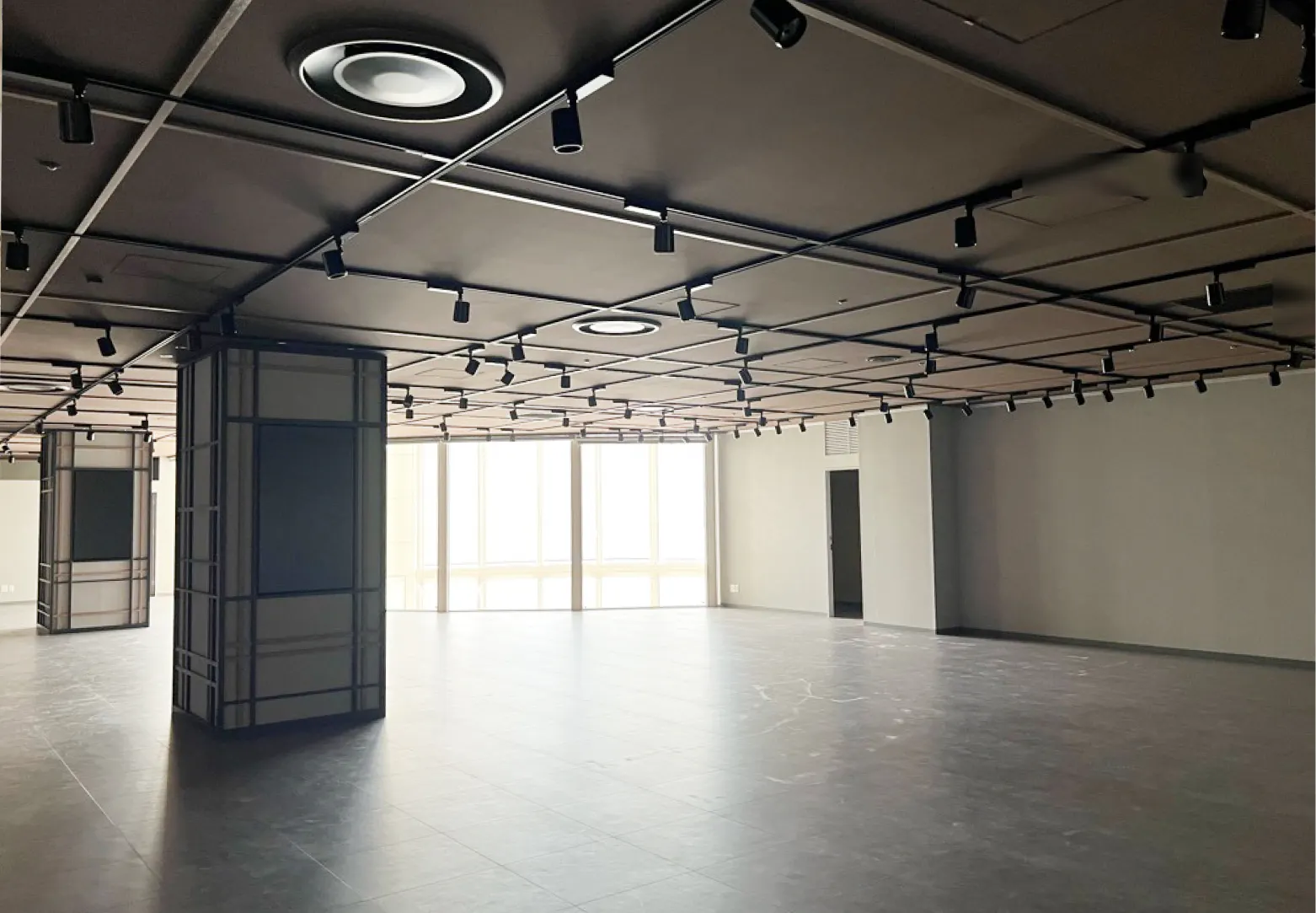 【北千住マルイ】7階 カレンダリウムC04【物販・PR・展示イベント】大型デジタルサイネージ完備、レイアウト自由な大型イベントスペース