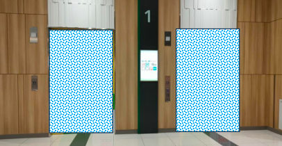 【イオンモール豊川】モール内広告 エレベーター扉