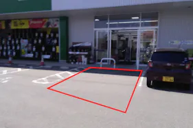 【サンデー盛岡本宮店】屋外駐車場 キッチンカーの出店に最適なホームセンター内駐車場の屋外イベントスペース