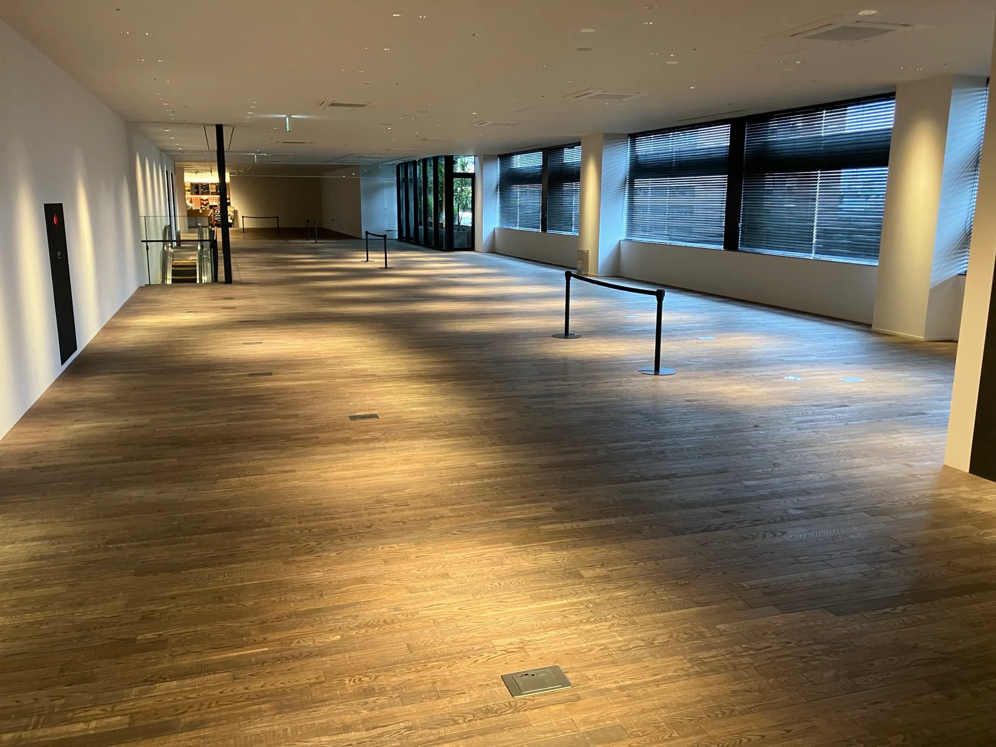 【奈良県コンベンションセンター｜C区画(48㎡)】蔦屋書店も所在する奈良県最大の観光交流施設内の2Fイベントスペース