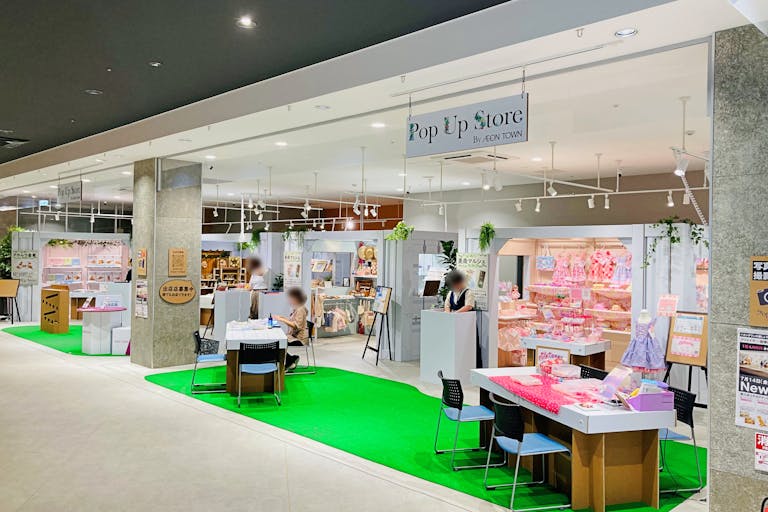 【イオンタウン吉川美南/POPUPブルー】 什器・諸費用込み! 低価格で出店可能! ポップアップストア特設スペースの画像4