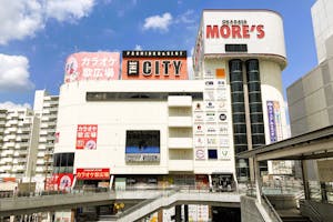 【相模大野ジョイモアーズ】PRイベントに最適な相模大野駅直結の2階エントランス柱周り