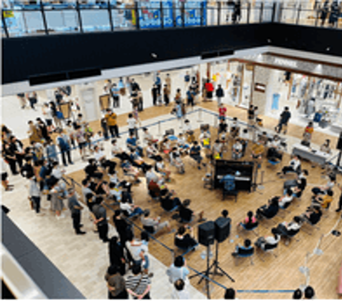 【イオンモール白山】1階かがやきステージ