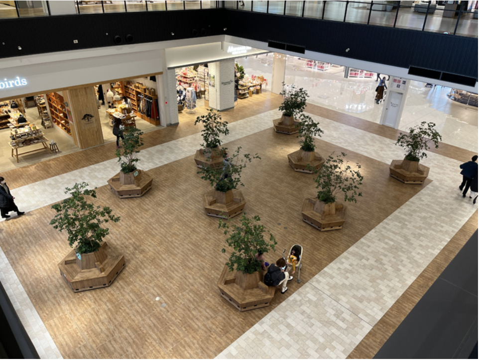 【イオンモール白山】1階かがやきステージ