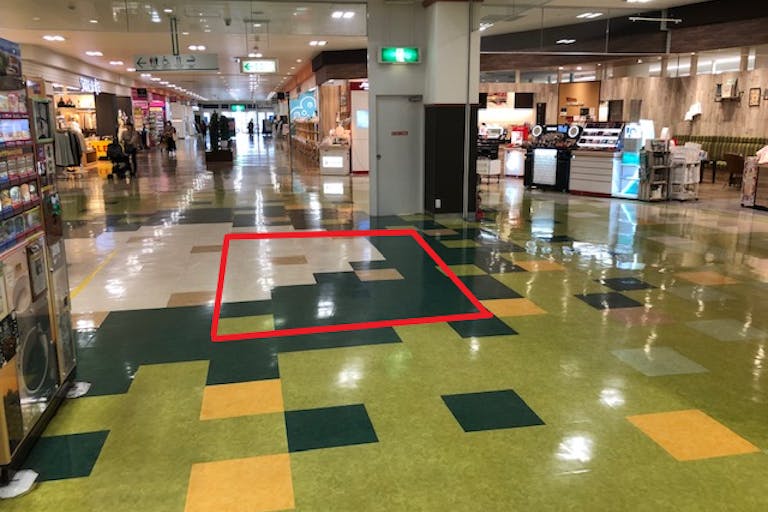 【フレスポ鳥栖】プロモーションや物販用途での利用が可能な商業施設のビジーナ前スペースの画像1