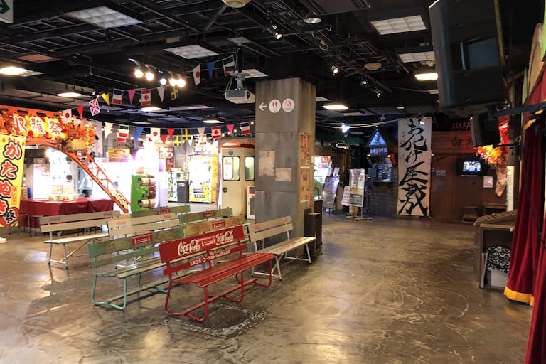 【デックス東京ビーチ】「タワー広場」人気観光スポット台場一丁目商店街に位置する、アニメやキャラクターイベントに最適なイベントスペースの画像1