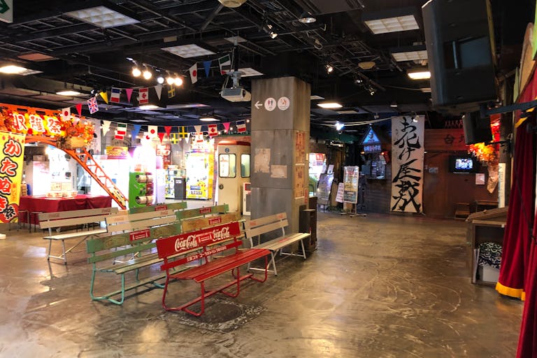 【デックス東京ビーチ】「タワー広場」人気観光スポット台場一丁目商店街に位置する、アニメやキャラクターイベントに最適なイベントスペースの画像1