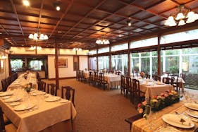 【代々木八幡駅7分】展示会や撮影に適した自然光が入るイベントスペース