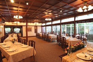 【代々木八幡駅7分】展示会や撮影に適した自然光が入るイベントスペース