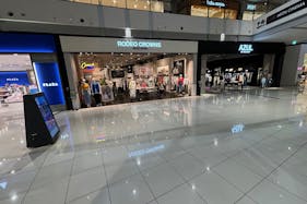 【イオンモール四條畷】ロデオクラウン前