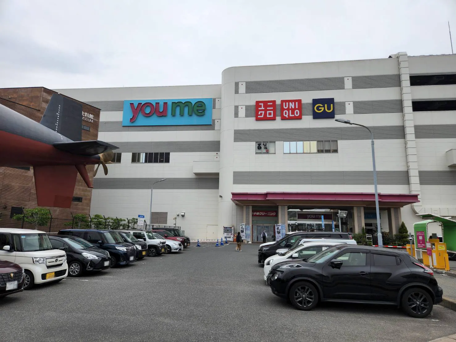 【ゆめタウン呉】キッチンカーに最適な商業施設入口前の屋外催事イベントスペース