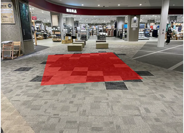 【イオンモール松本】晴庭2F 無印良品前南側中央部 電源が使えるスペース