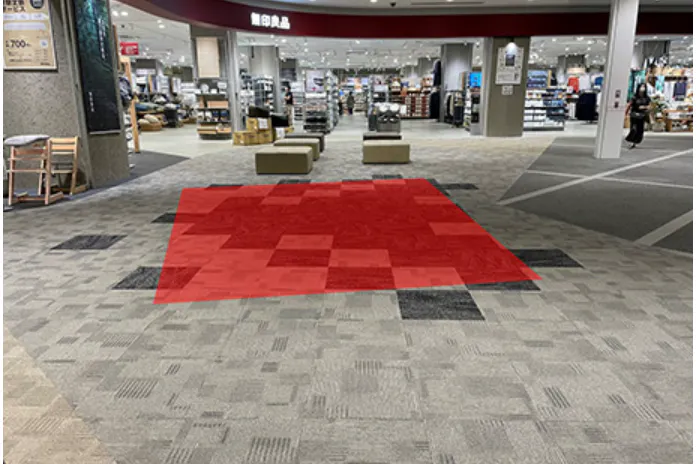 【イオンモール松本】晴庭2F 無印良品前南側中央部 電源が使えるスペース