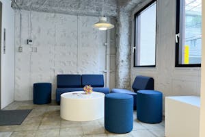 【赤坂駅1分】展示・ワークショップ・ポップアップストア・撮影に最適なホワイトで統一された、シンプルな駅チカキューブ型スペース