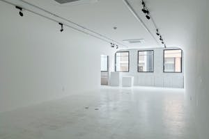 【赤坂駅1分】展示・ワークショップ・ポップアップストア・撮影に最適なホワイトで統一された、シンプルな駅チカキューブ型スペース