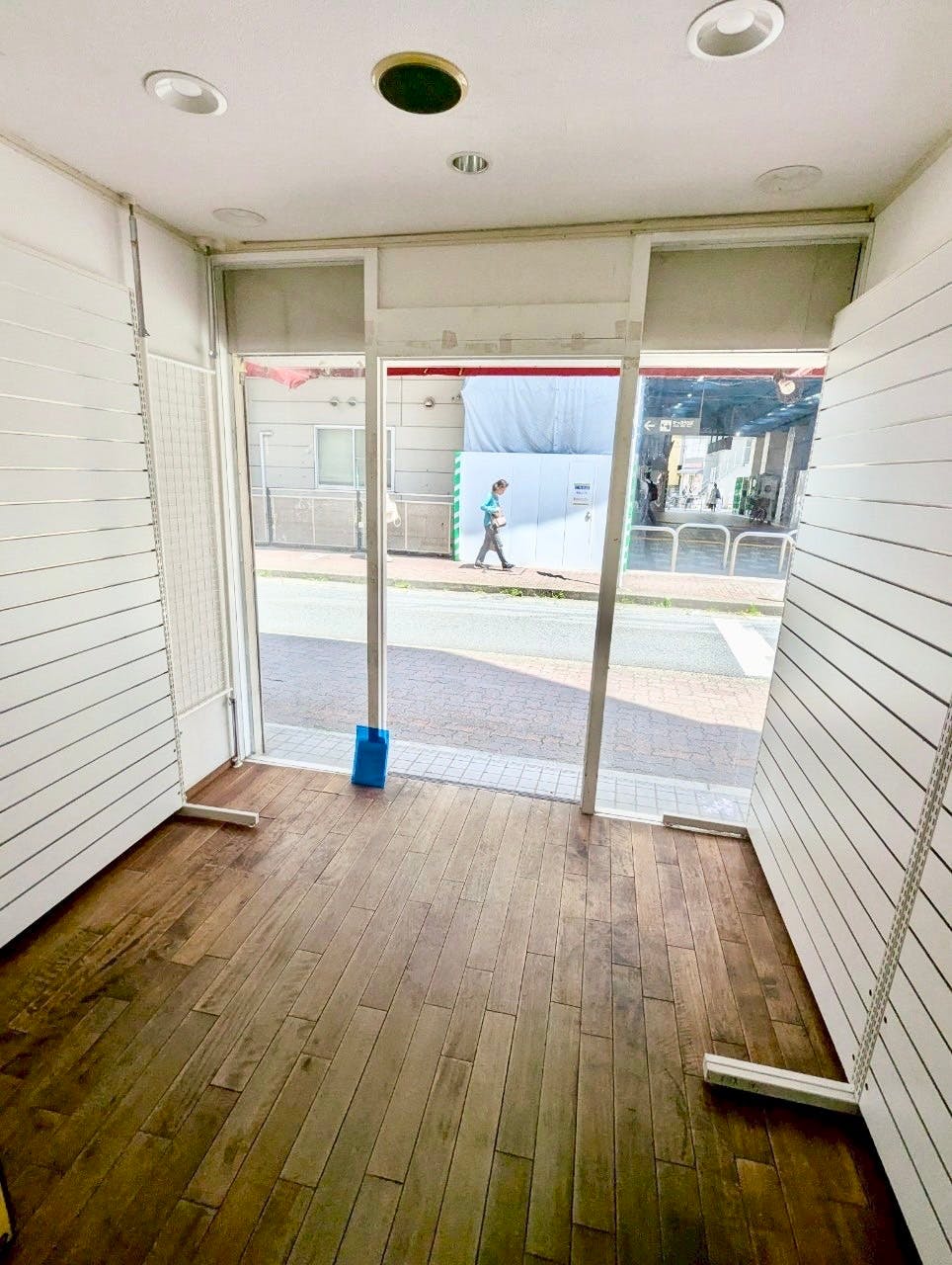 【武蔵小杉駅7分】物販・展示・販促イベントに最適なガラス張りの路面スペース