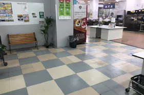 【メガセンタートライアル八千代店】食物販やPR活動に最適な店内1Fレジアウト入口側のイベントスペース(※買取催事不可)