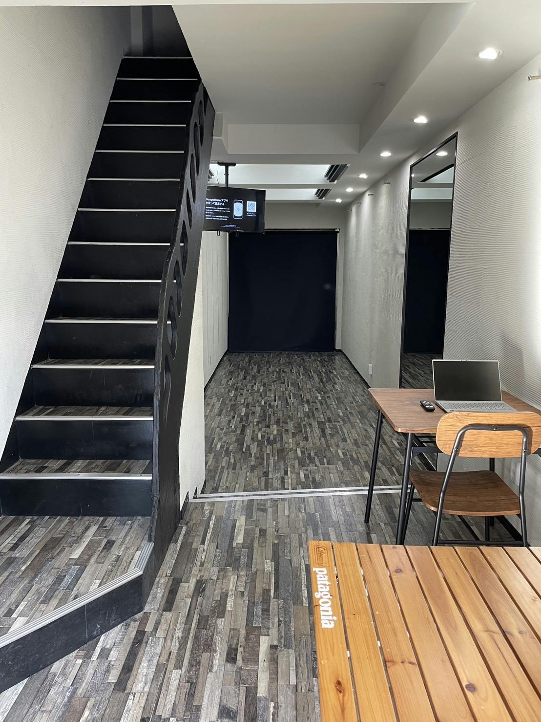 ポップアップストアや販売促進イベントに最適な高架下商店街内のイベントスペースの画像