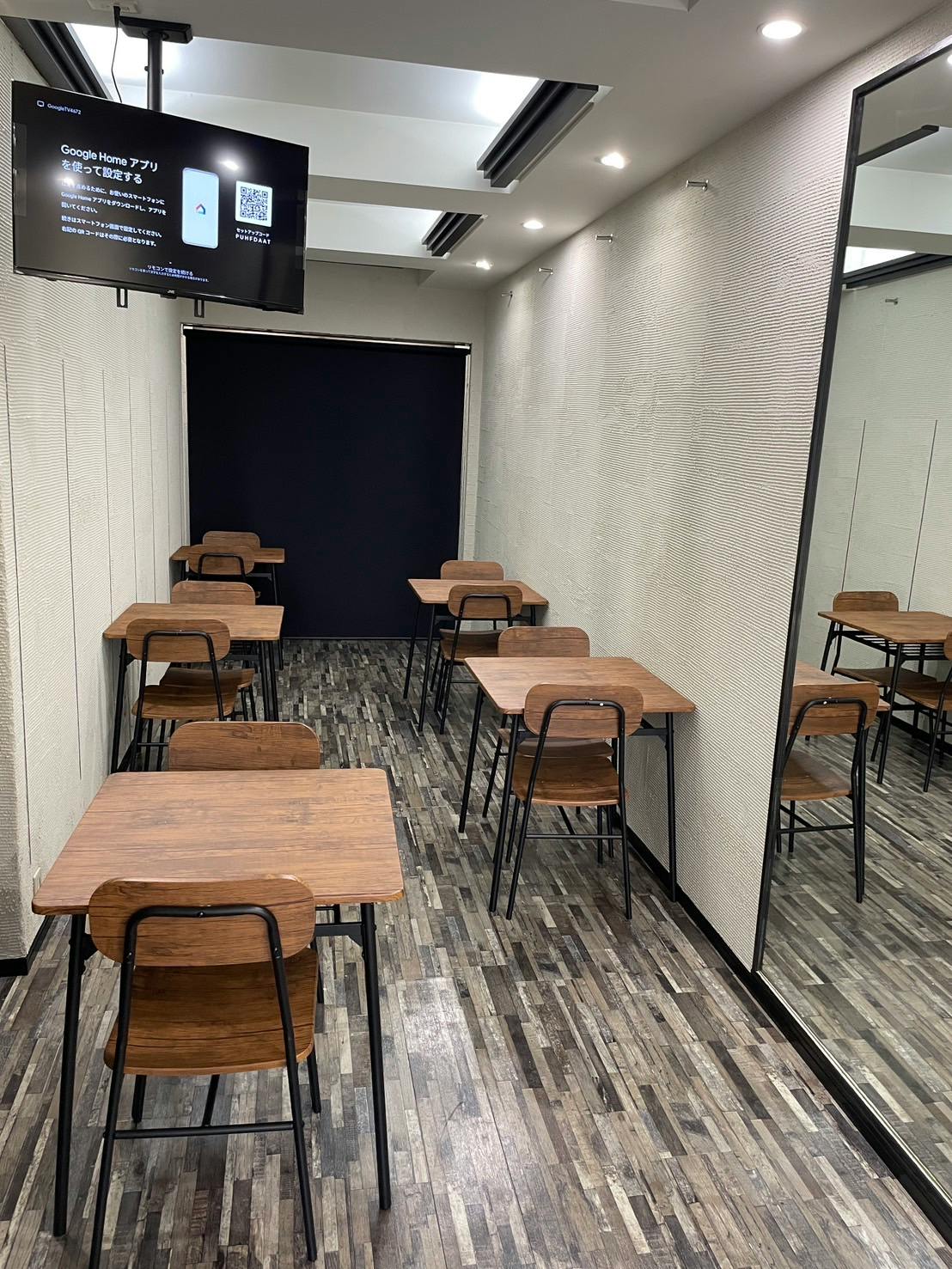 ポップアップストアや販売促進イベントに最適な高架下商店街内のイベントスペース