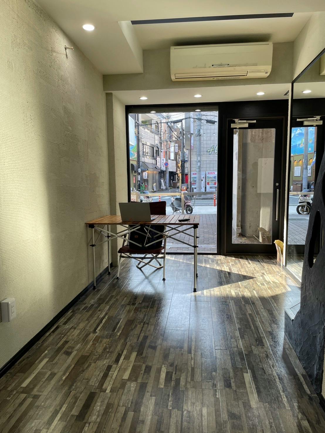 ポップアップストアや販売促進イベントに最適な高架下商店街内のイベントスペース