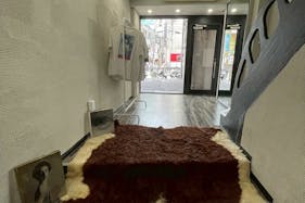 ポップアップストアや販売促進イベントに最適な高架下商店街内のイベントスペース