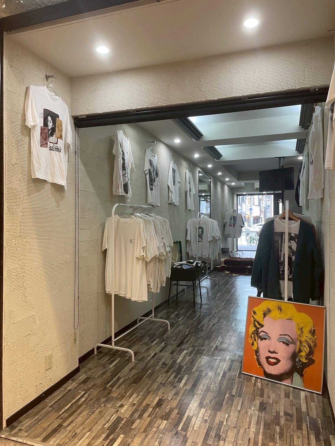 ポップアップストアや販売促進イベントに最適な高架下商店街内のイベントスペース