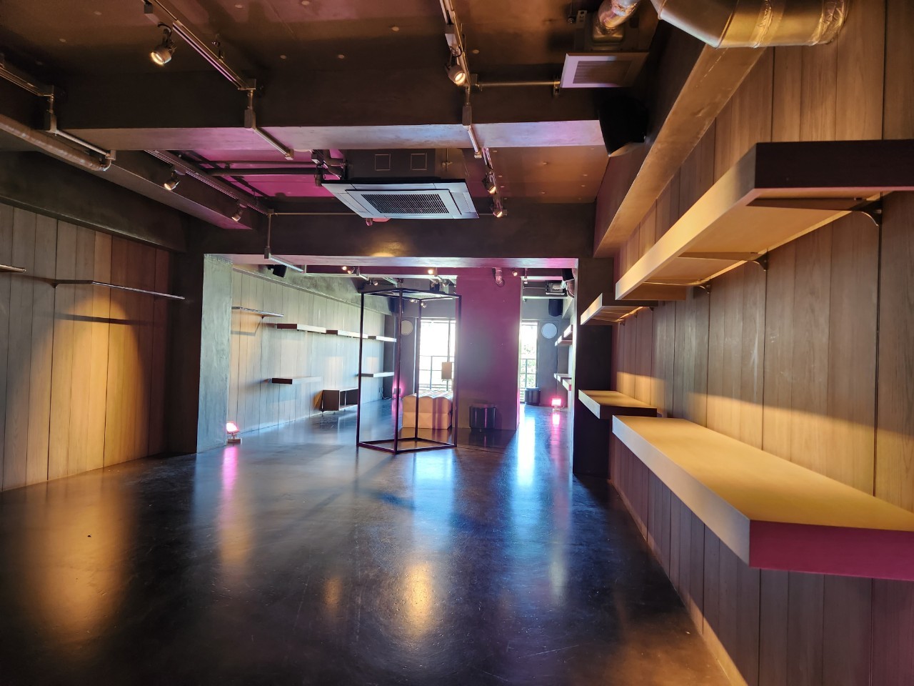 【三条駅2分／B】アパレルの展示会や招待制の受注販売会、アート展等のギャラリー用途に最適なモダンな雰囲気のイベントスペースの画像10