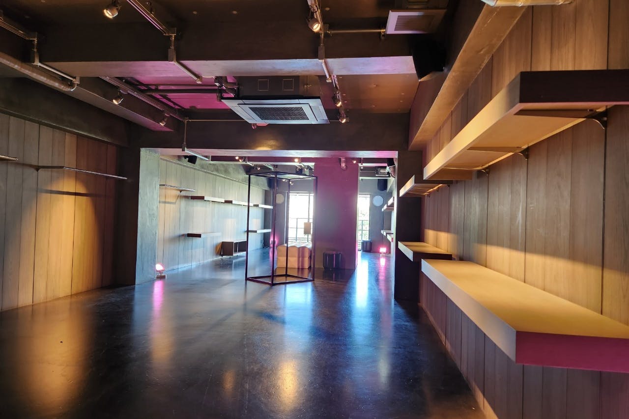 【三条駅2分/B】アパレルの展示会や招待制の受注販売会、アート展等のギャラリー用途に最適なモダンな雰囲気のイベントスペース