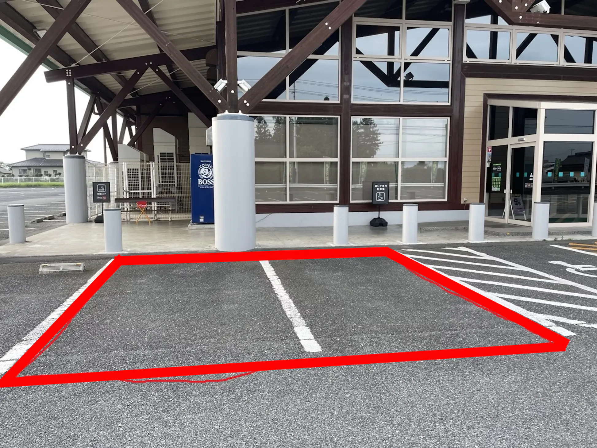 【ダイナム中田店】キッチンカーやプロモーションに最適なアミューズメント施設のイベントスペース