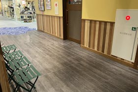 【KAMEIDO CLOCK】1F喫煙所前 電子タバコなどの販促プロモーションに最適な催事イベントスペース