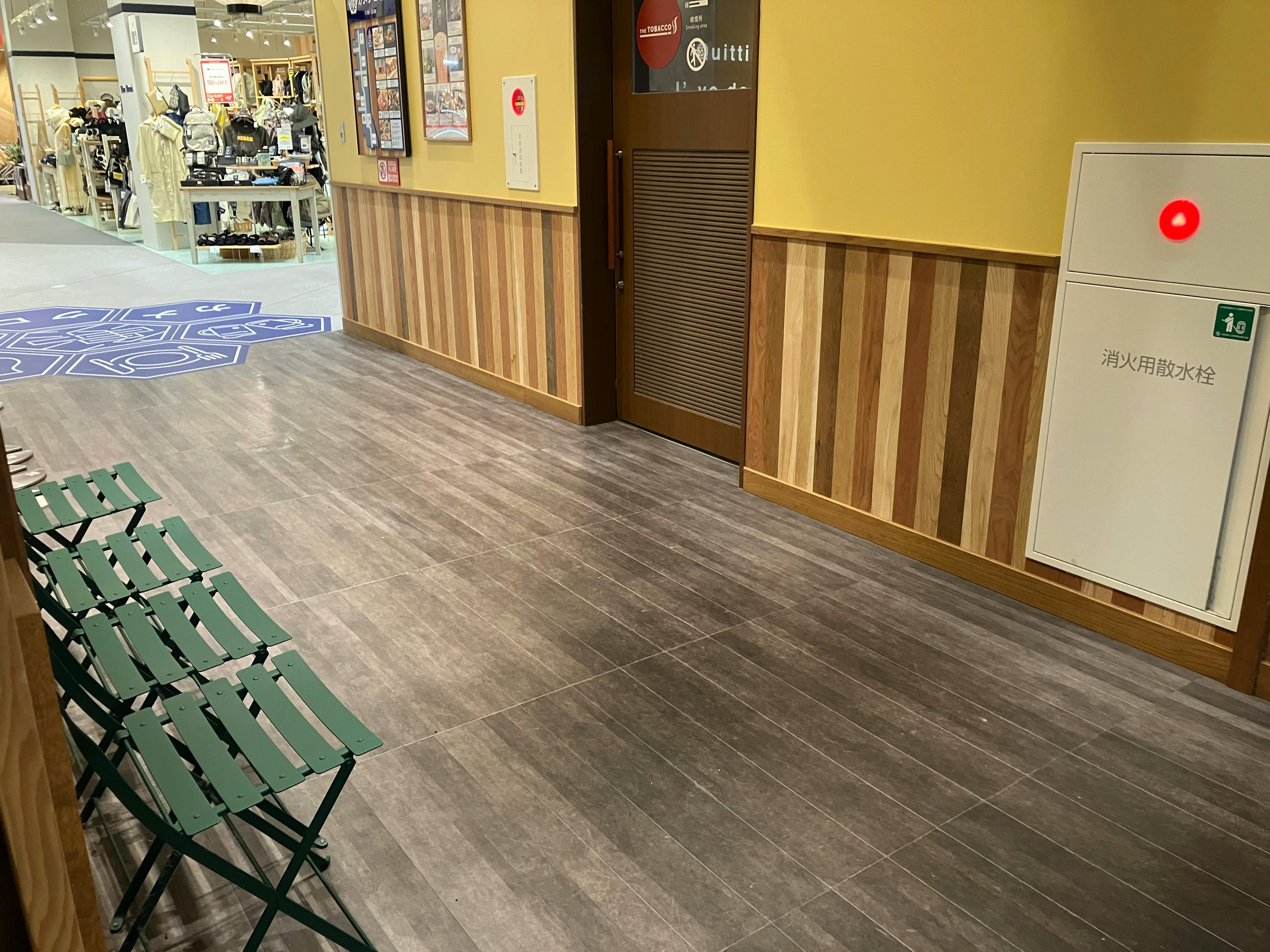 【KAMEIDO CLOCK】1F喫煙所前 電子タバコなどの販促プロモーションに最適な催事イベントスペース