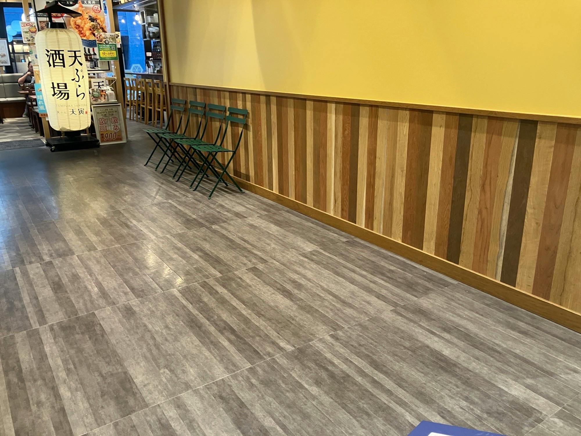 【KAMEIDO CLOCK】1F喫煙所前 電子タバコなどの販促プロモーションに最適な催事イベントスペース