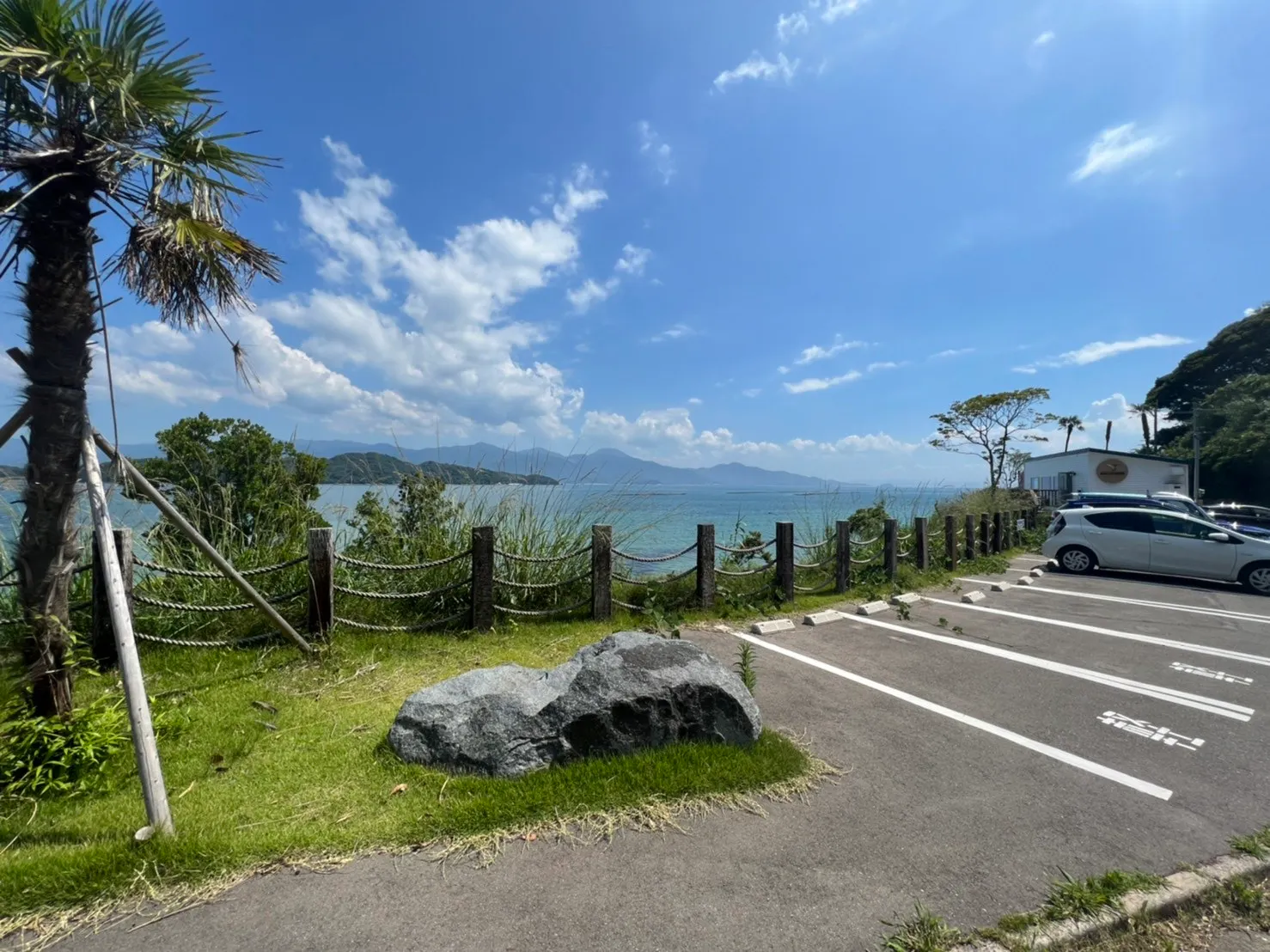 【福岡県糸島】キッチンカーでのイベントに最適な糸島の海を一望できるレストランの駐車場を利用したイベントスペース