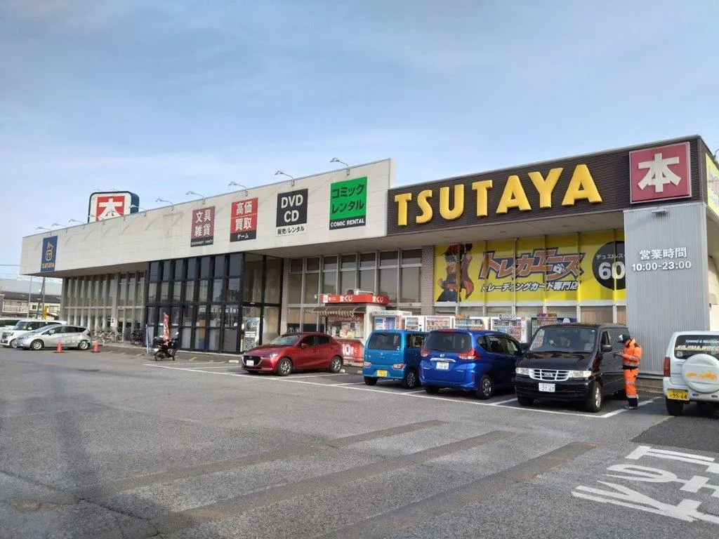 【ブックエース春日部16号線店】食物販やキッチンカー出店に最適な書店前のイベントスペース