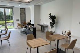 【古河駅2分】ポップアップカフェやワークショップ開催等に最適な清潔感のあるカフェ店内のレンタルスペース