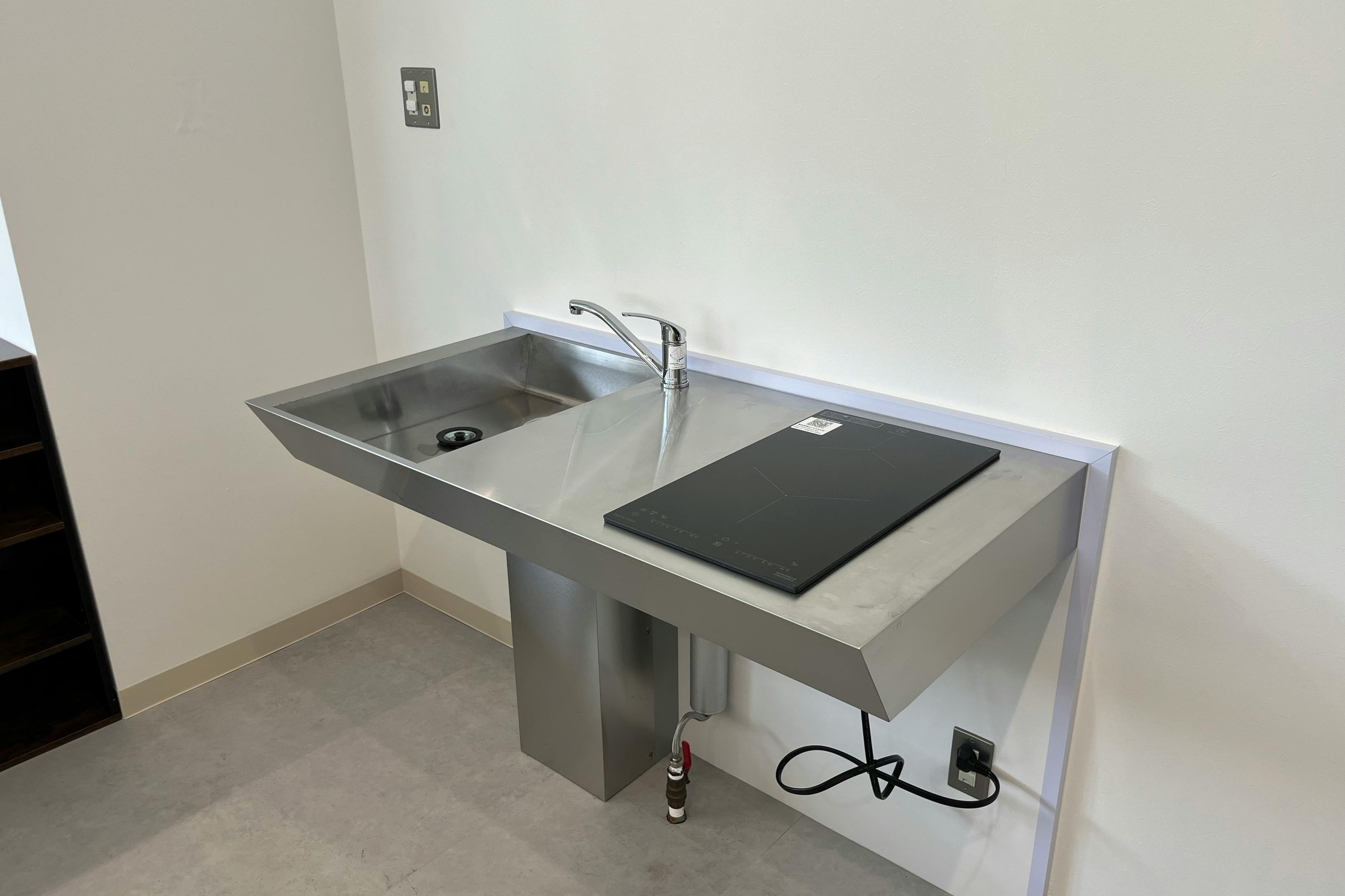 【古河駅2分】ポップアップカフェやワークショップ開催等に最適な清潔感のあるカフェ店内のレンタルスペース