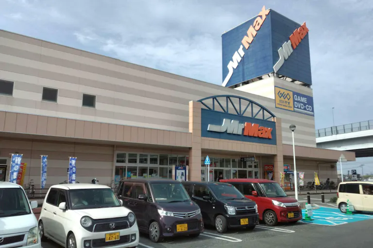 【ミスターマックス 橋本店】1階ミスターマックス店頭ATM前 販促プロモーションや物販用途に最適な総合ディスカウントストアの催事イベントスペースの画像4