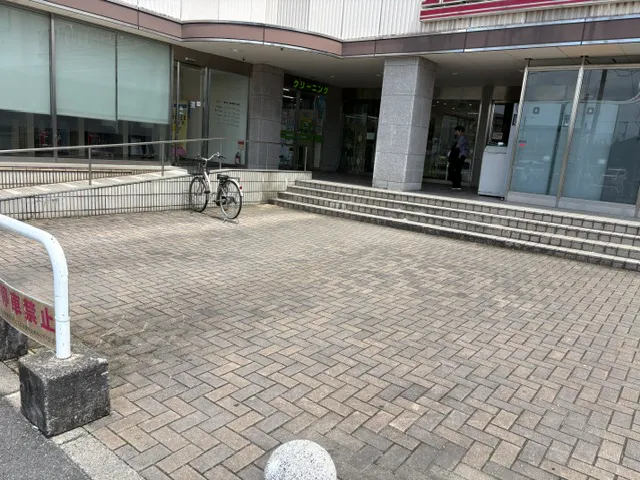 【天満屋ハピータウン原尾島店】西側店頭 各種プロモーション、会員獲得イベントに最適な屋外催事イベントスペース