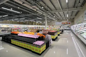 【スーパーセンタートライアル桜井粟殿店】キッチンカー(調理営業)出店限定/屋外スペース