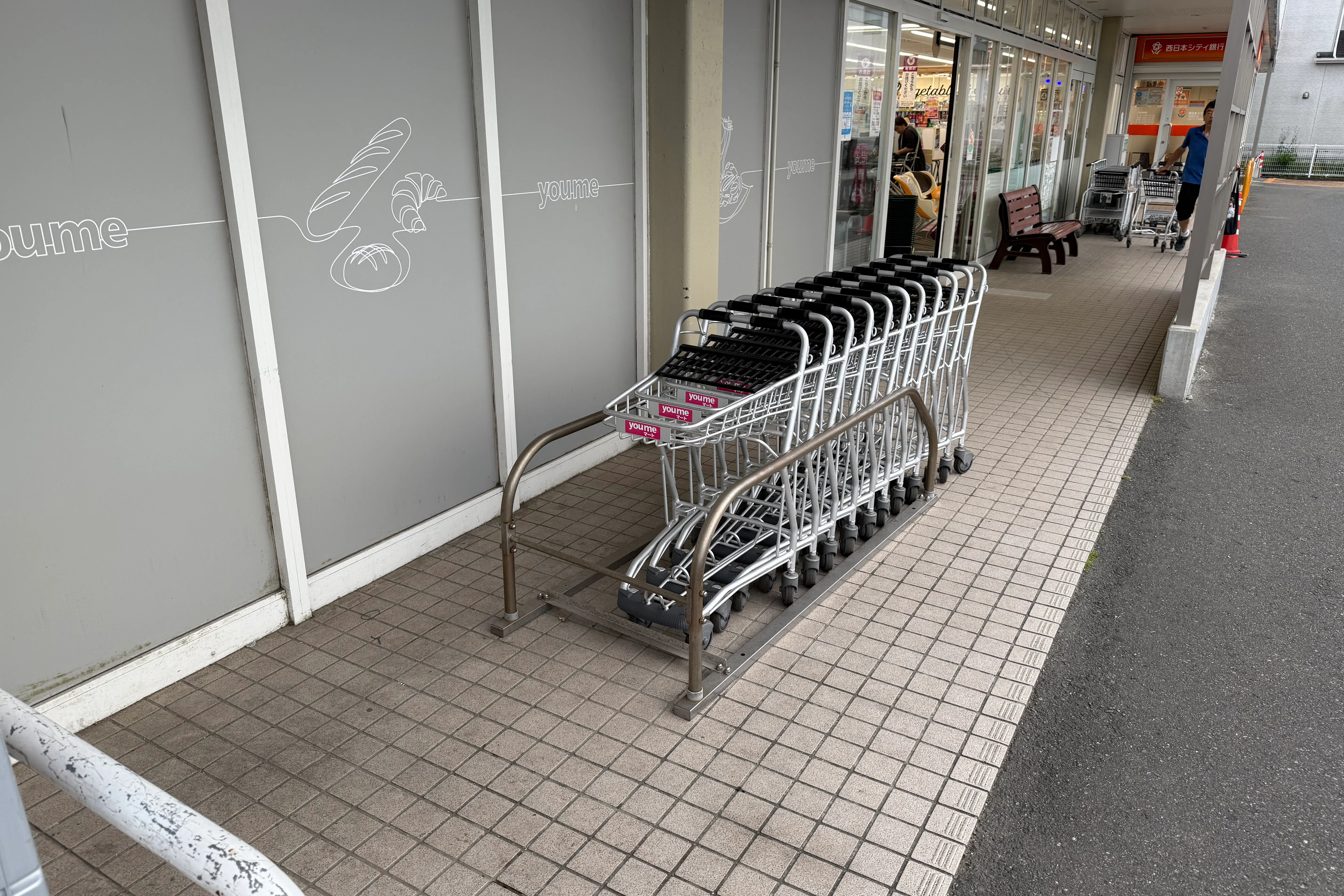 【ゆめマート 津屋崎】屋外軒先 物販のポップアップストアや販促プロモーションにおすすめな催事イベントスペース