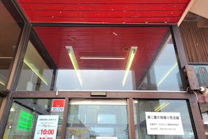 【JA全農Aコープゆざ店】食物販やプロモーションに利用可能な風除室スペース